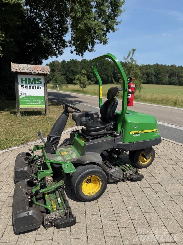 John Deere 2500 E Çim biçme makineleri