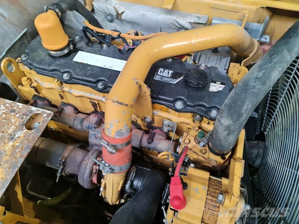 CAT 324 D L Paletli ekskavatörler