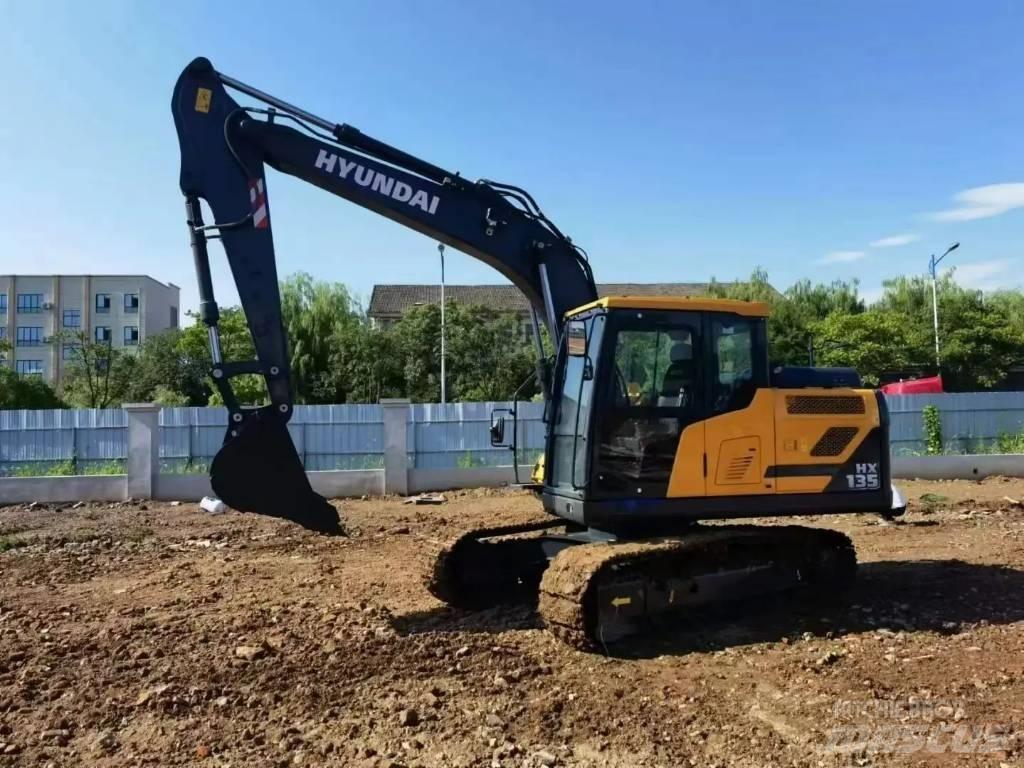Hyundai HX135 Paletli ekskavatörler