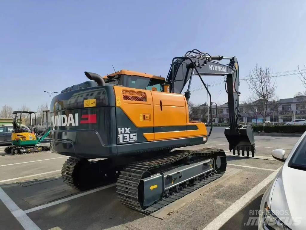 Hyundai HX135 Paletli ekskavatörler