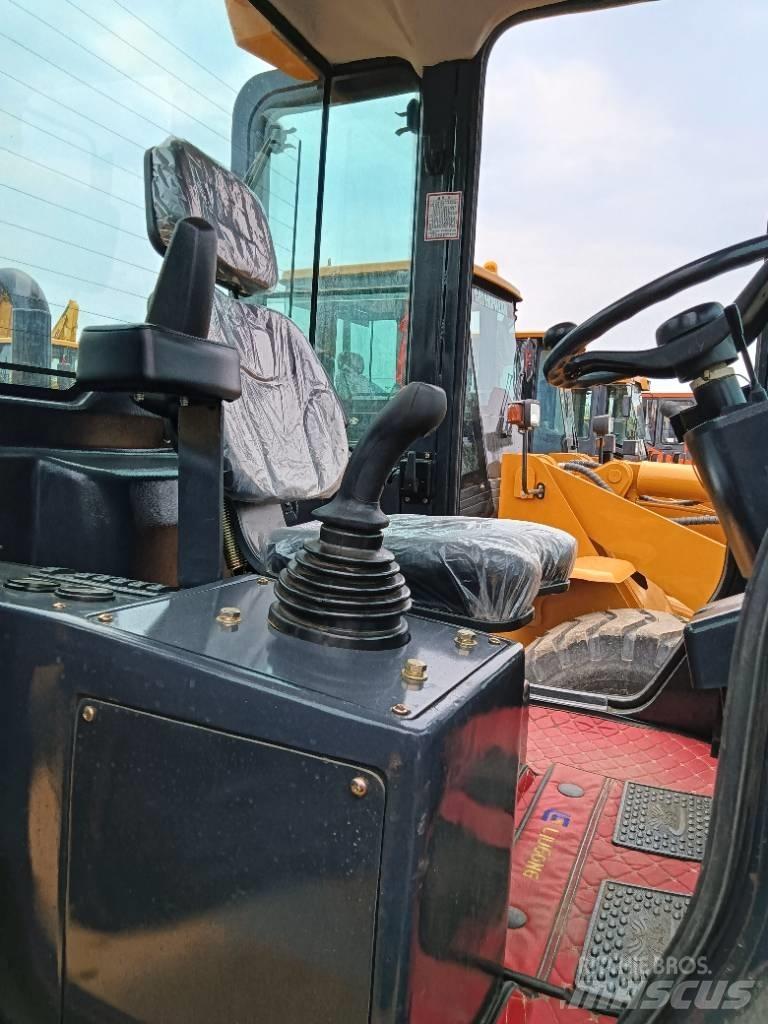 LiuGong 835 Tekerlekli yükleyiciler