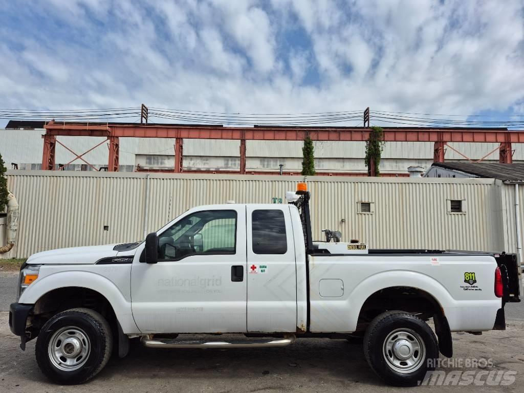 Ford F 250 Diger