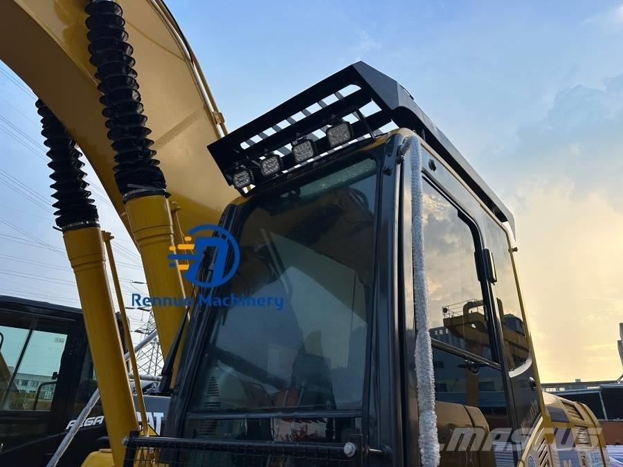 Komatsu PC 220-8 Paletli ekskavatörler