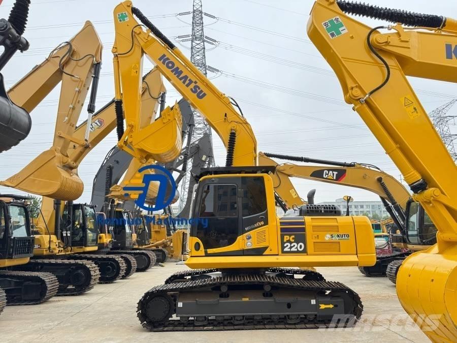 Komatsu PC 220-8 Paletli ekskavatörler