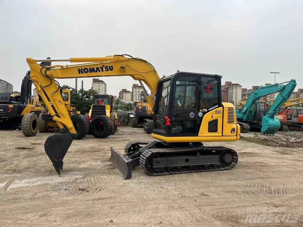 Komatsu PC 70-8 Paletli ekskavatörler