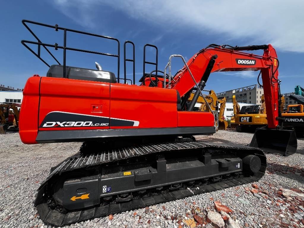 Doosan DX 300 LC-9C Paletli ekskavatörler