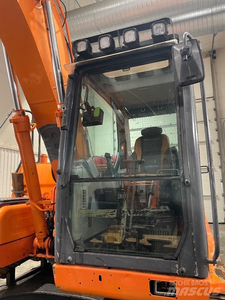 Doosan DX 160 Paletli ekskavatörler