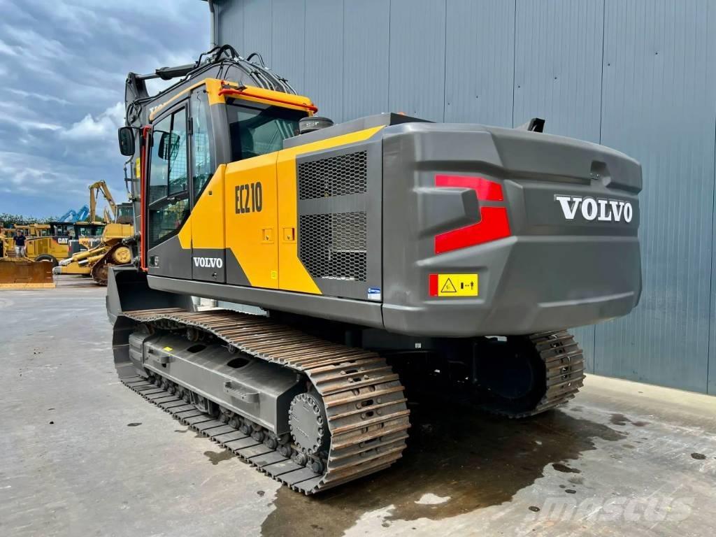 Volvo EC210 Paletli ekskavatörler