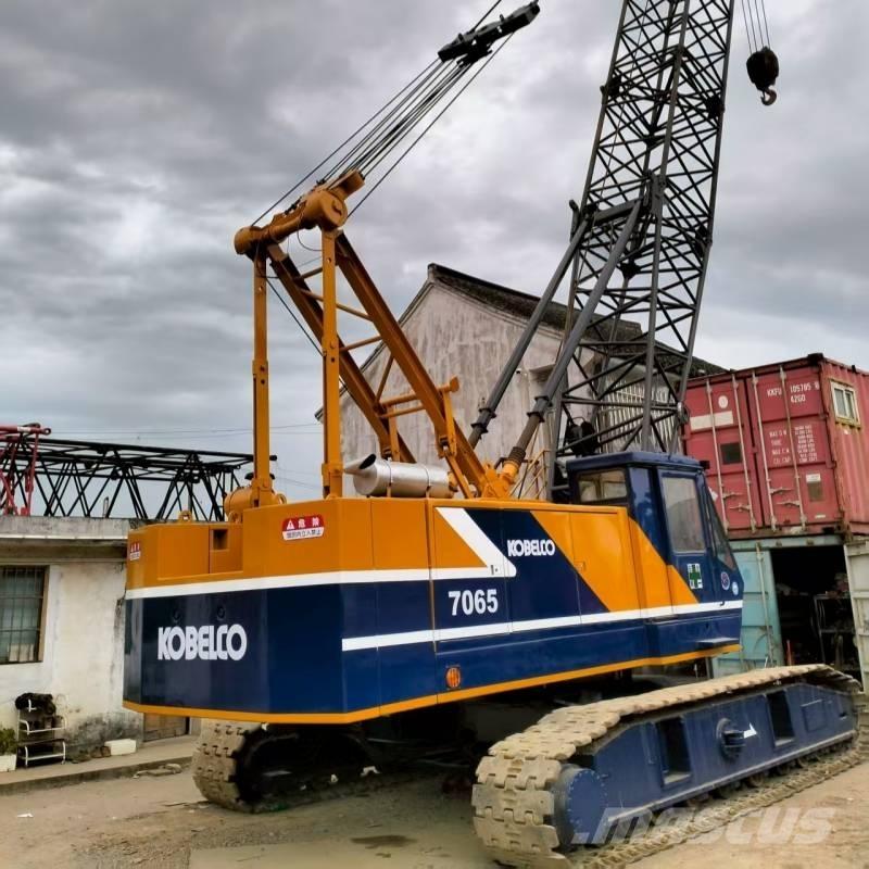 Kobelco 7065 Paletli vinçler