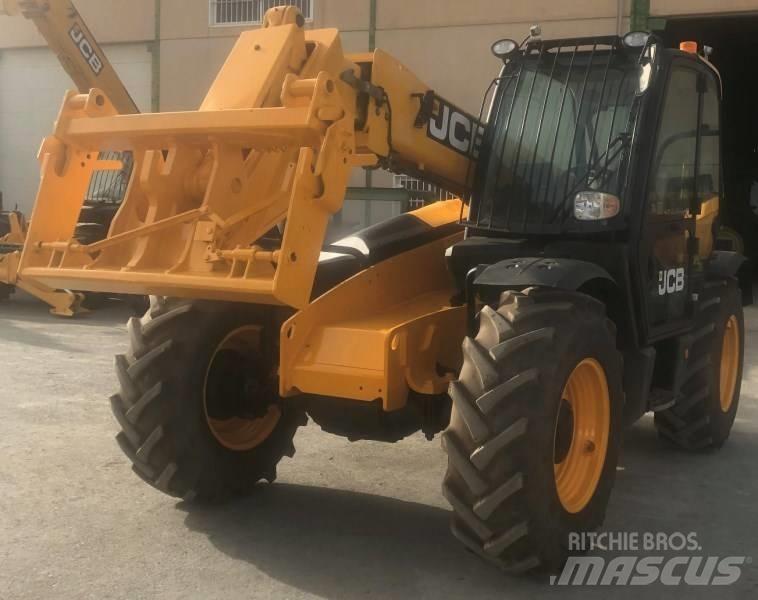 JCB 531-70 Tarimsal teleskopik yükleyiciler