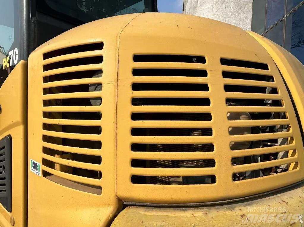 Komatsu PC70 Paletli ekskavatörler