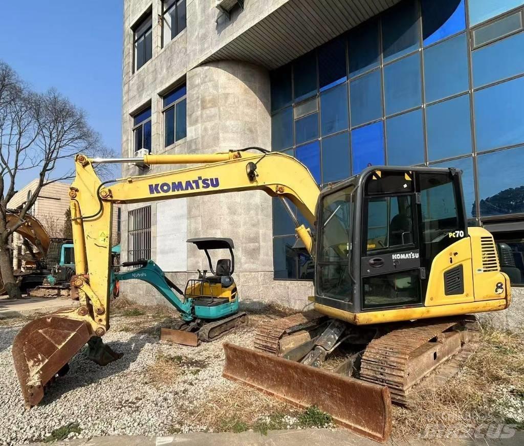 Komatsu PC70 Paletli ekskavatörler