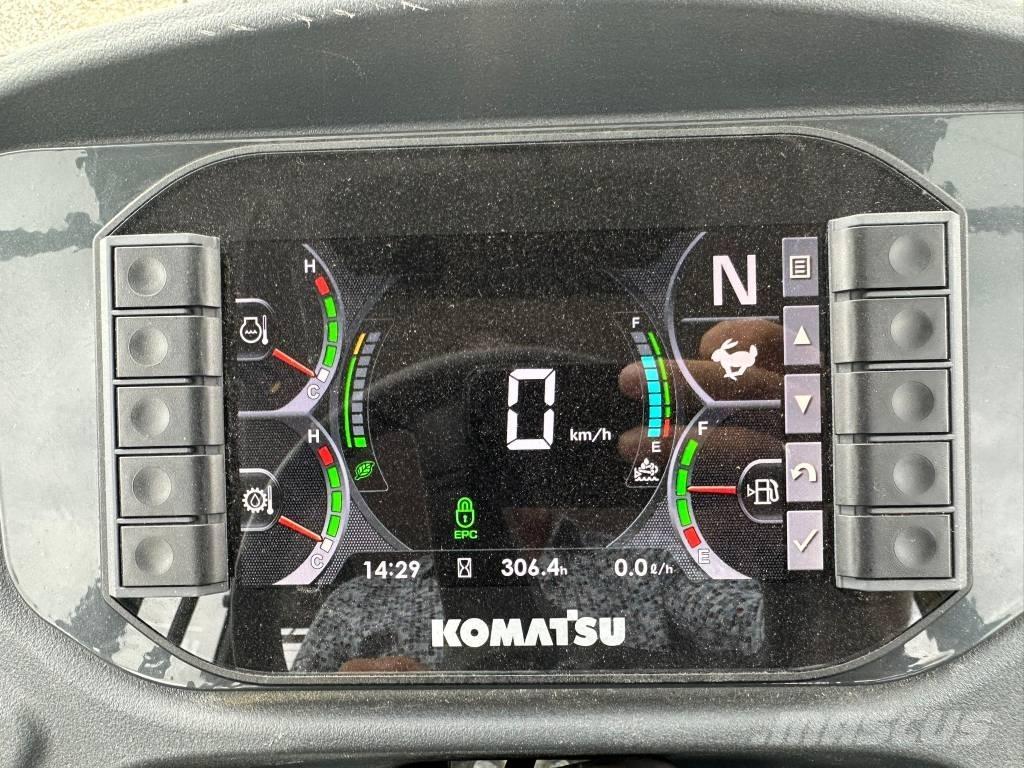Komatsu WA 100 Tekerlekli yükleyiciler