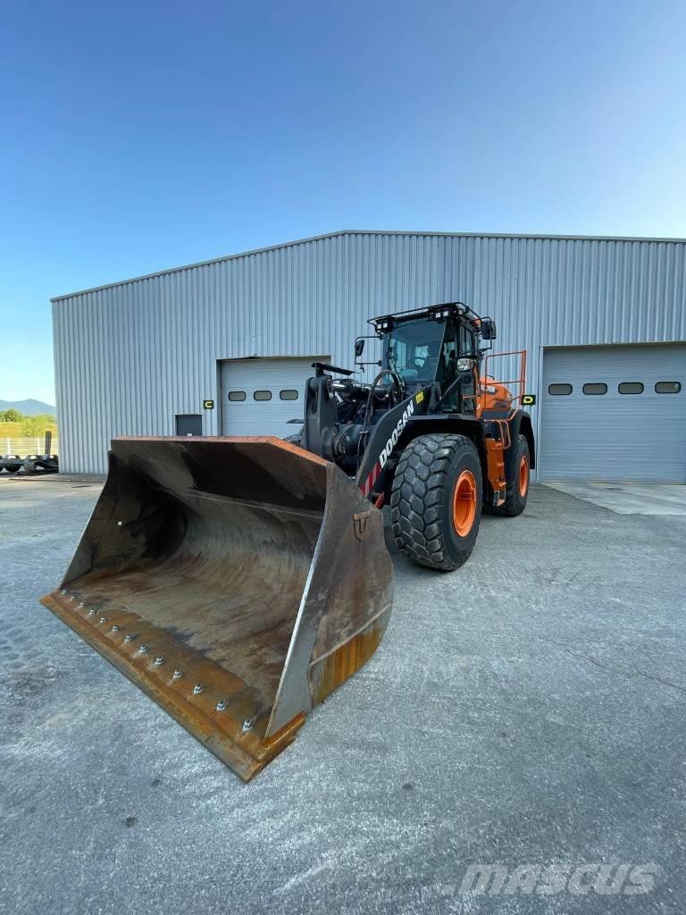 Doosan DL 320-7 Tekerlekli yükleyiciler