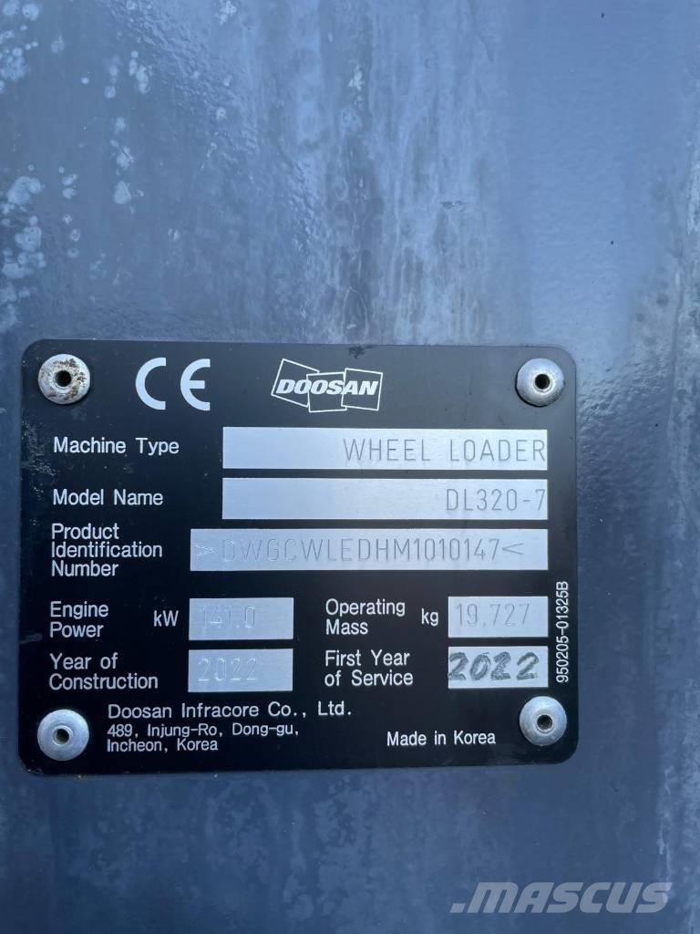 Doosan DL 320-7 Tekerlekli yükleyiciler