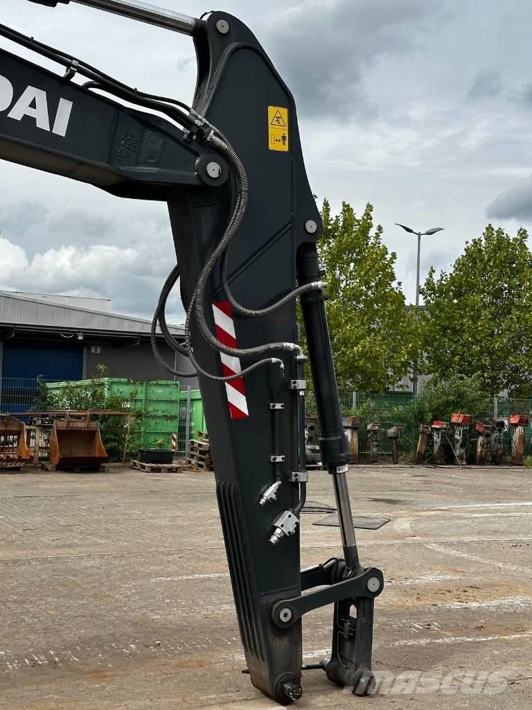 Hyundai HX 235 ALCR Paletli ekskavatörler