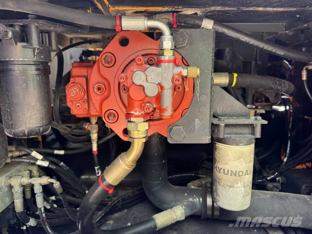 Hyundai HX 260 L Paletli ekskavatörler