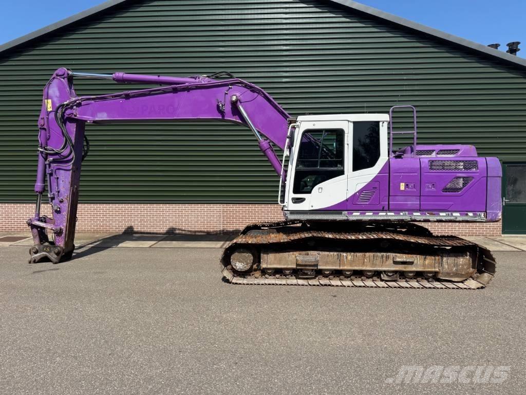 Hyundai HX 260 L Paletli ekskavatörler