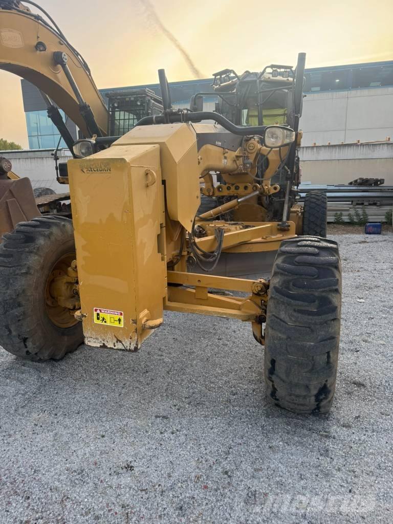CAT 140 M Greyderler