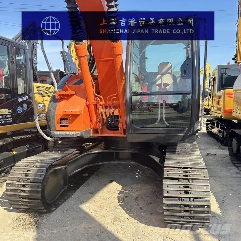 Hitachi ZX 135 Paletli ekskavatörler