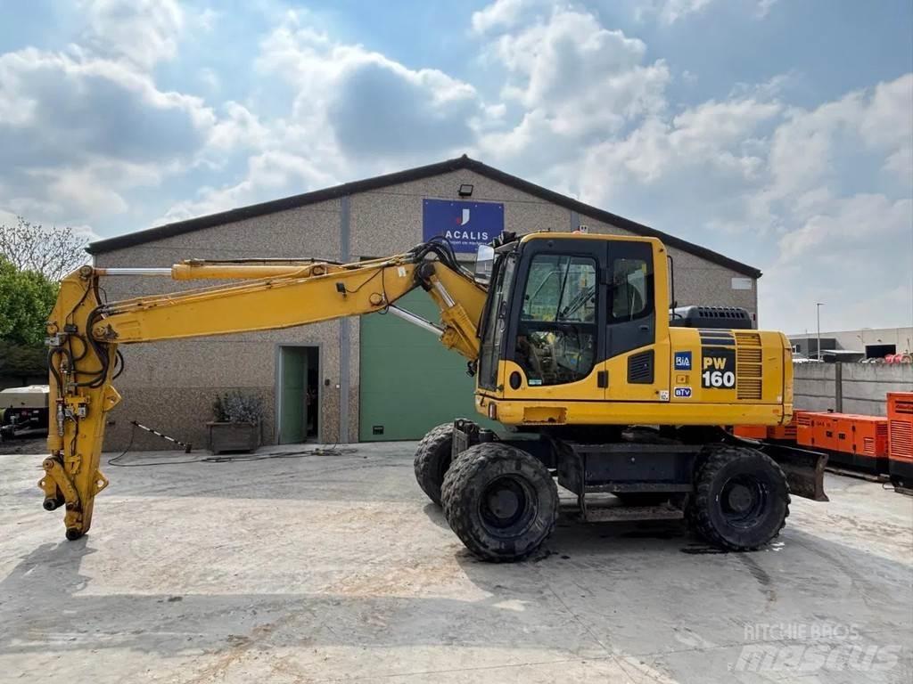 Komatsu PW160-8 Lastik tekerli ekskavatörler