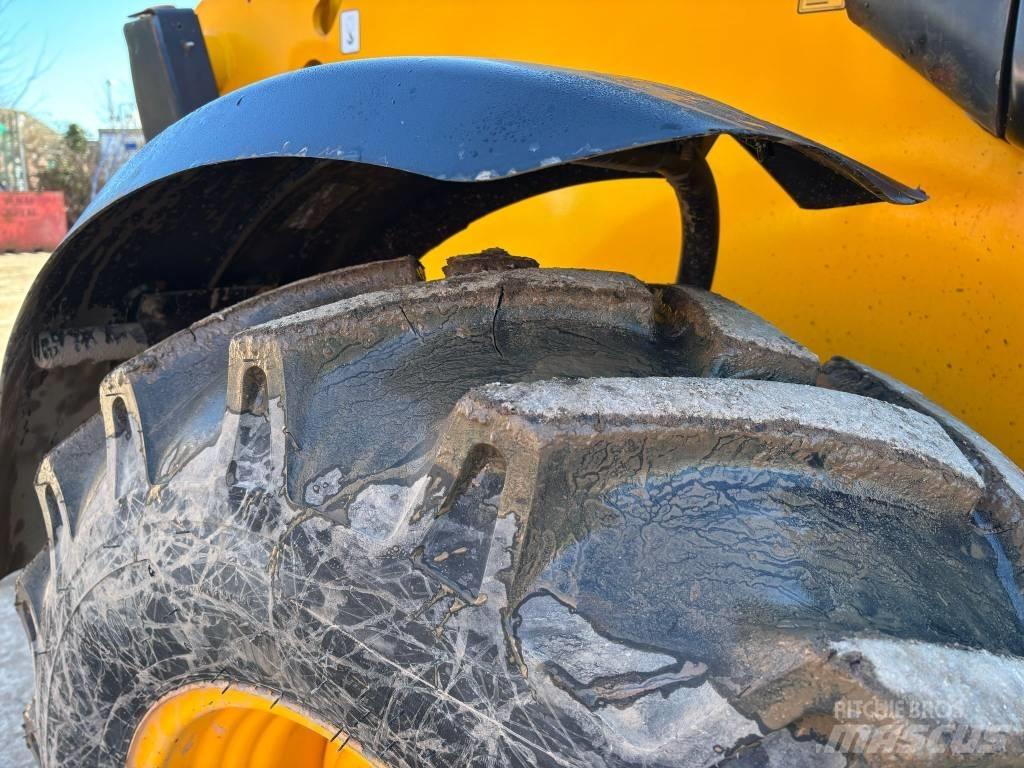 JCB 540-140 Hi Vis Teleskopik yükleyiciler