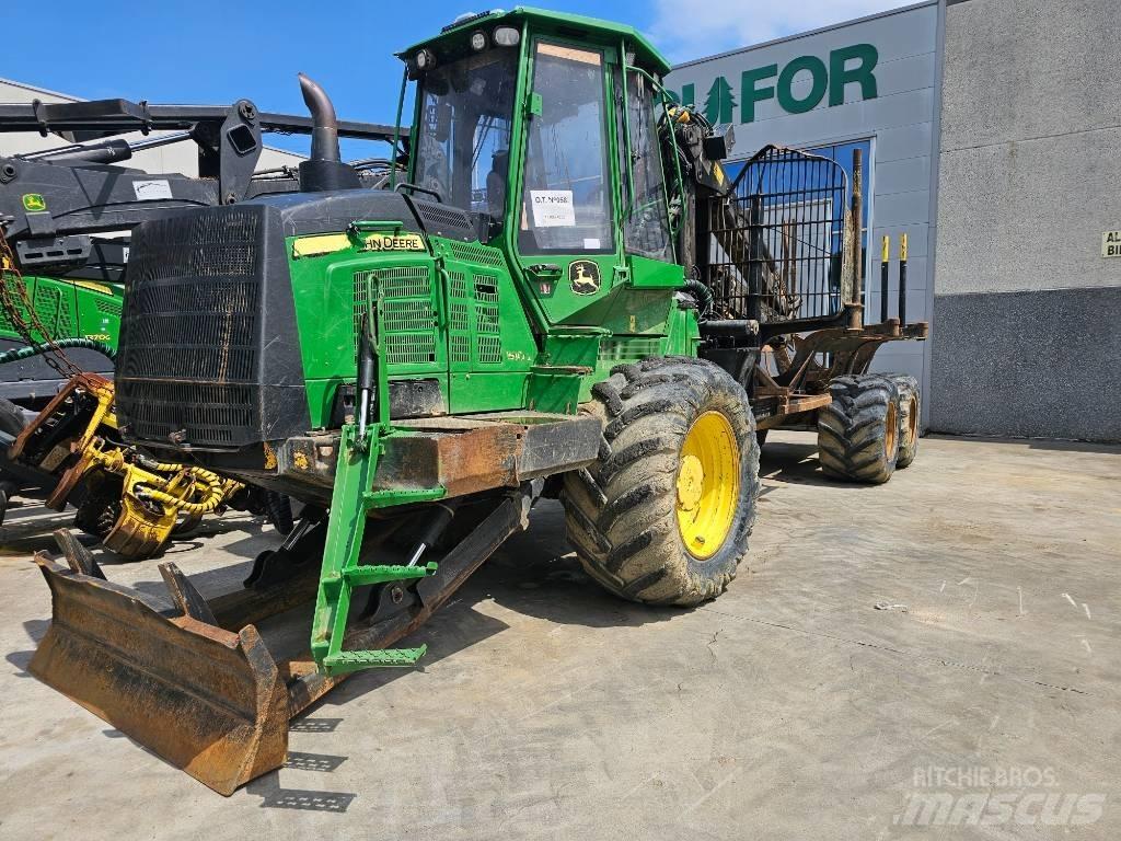 John Deere 1510G Tomruk yükleyici traktörler