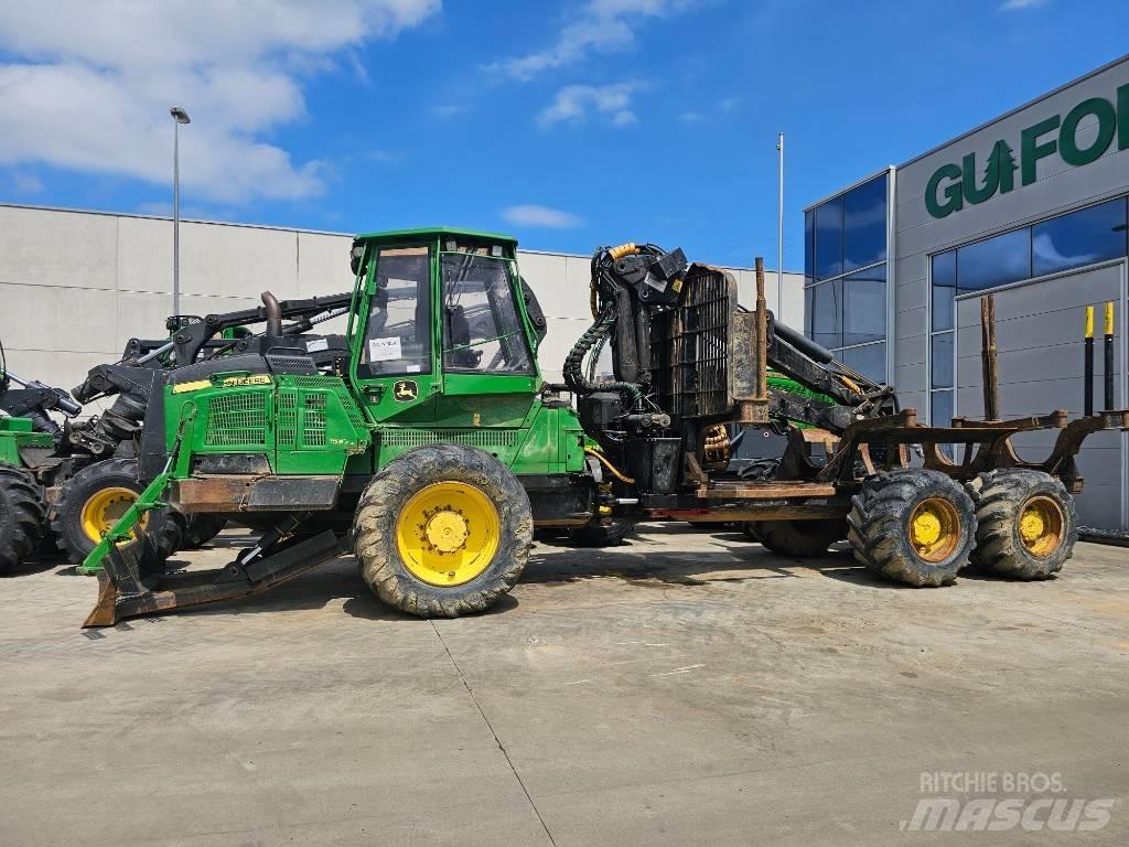 John Deere 1510G Tomruk yükleyici traktörler