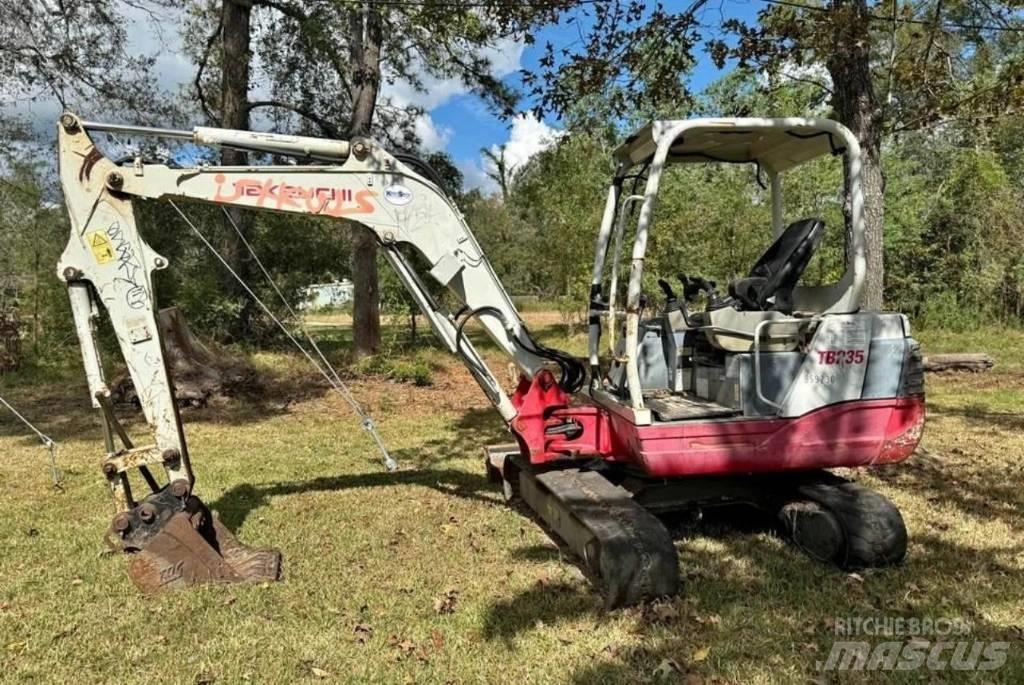 TAKEUCHI TB235 Paletli ekskavatörler