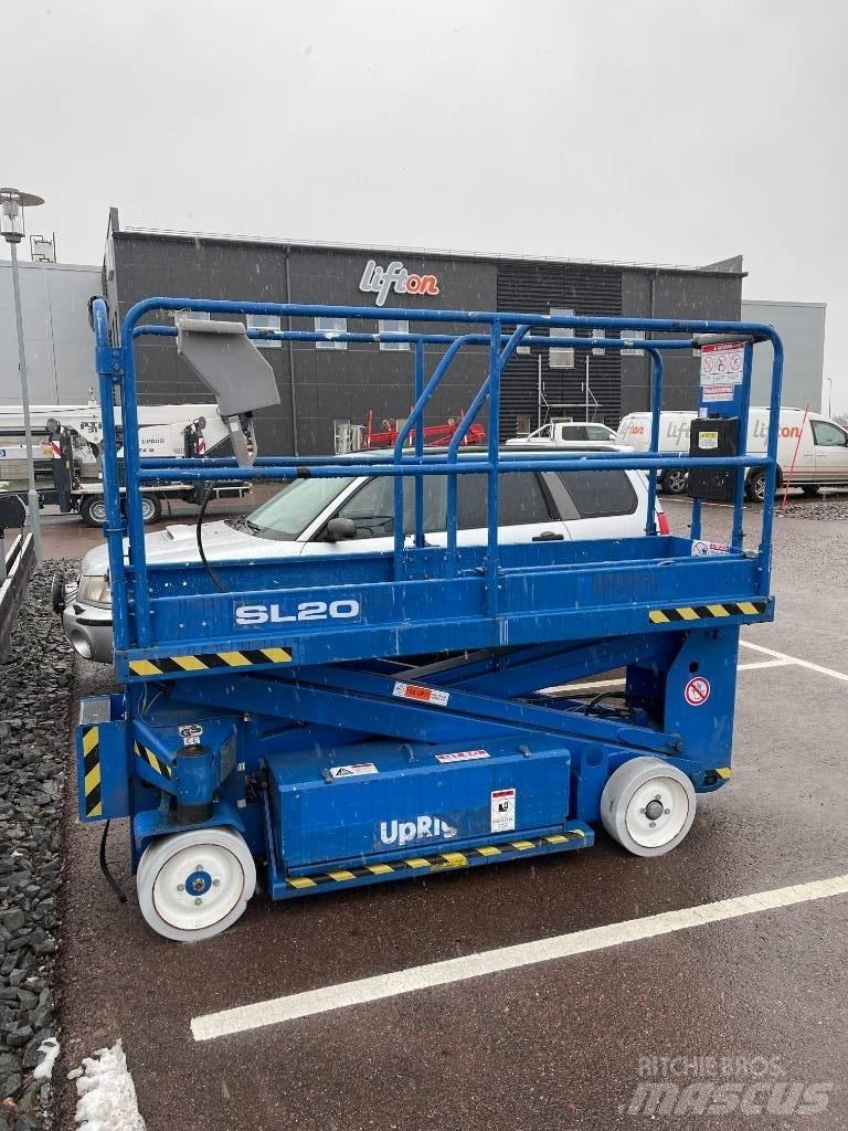 UpRight SL20 Saxlift Makasli platformlar