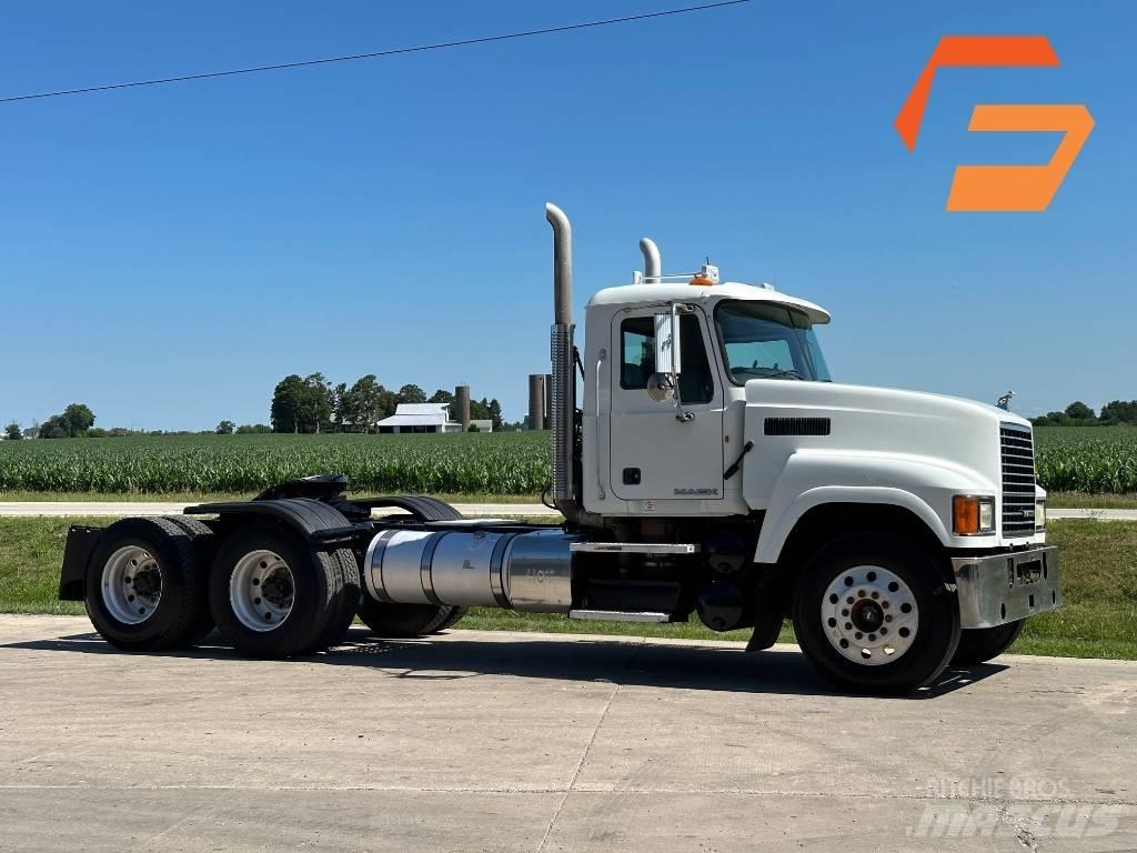 Mack CH 613 Çekiciler