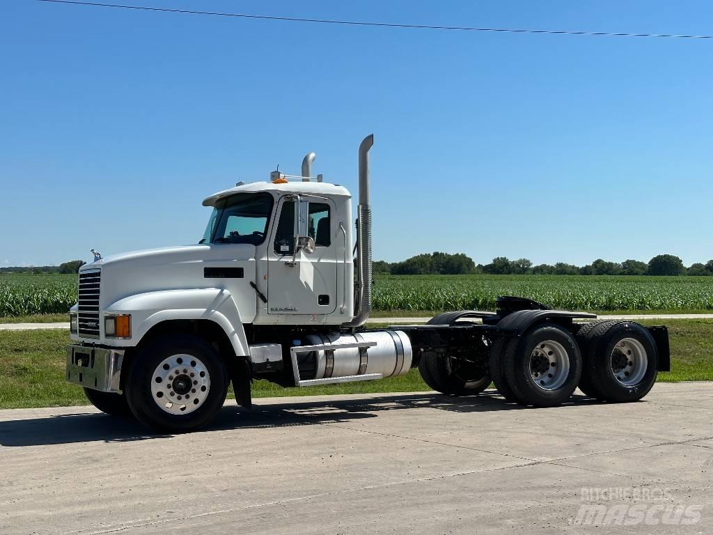 Mack CH 613 Çekiciler