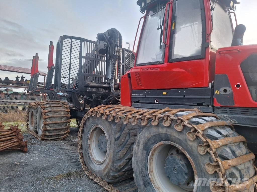 Komatsu 895 Tomruk yükleyici traktörler