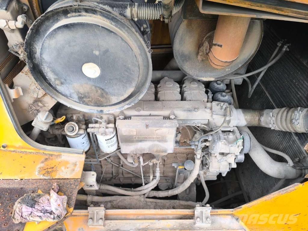 Liebherr PR 754 Paletli dozerler