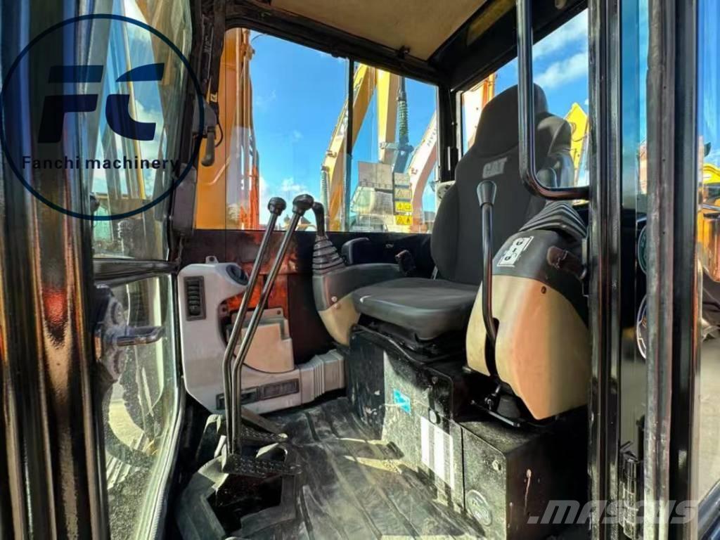 CAT 305.5E2 Paletli ekskavatörler