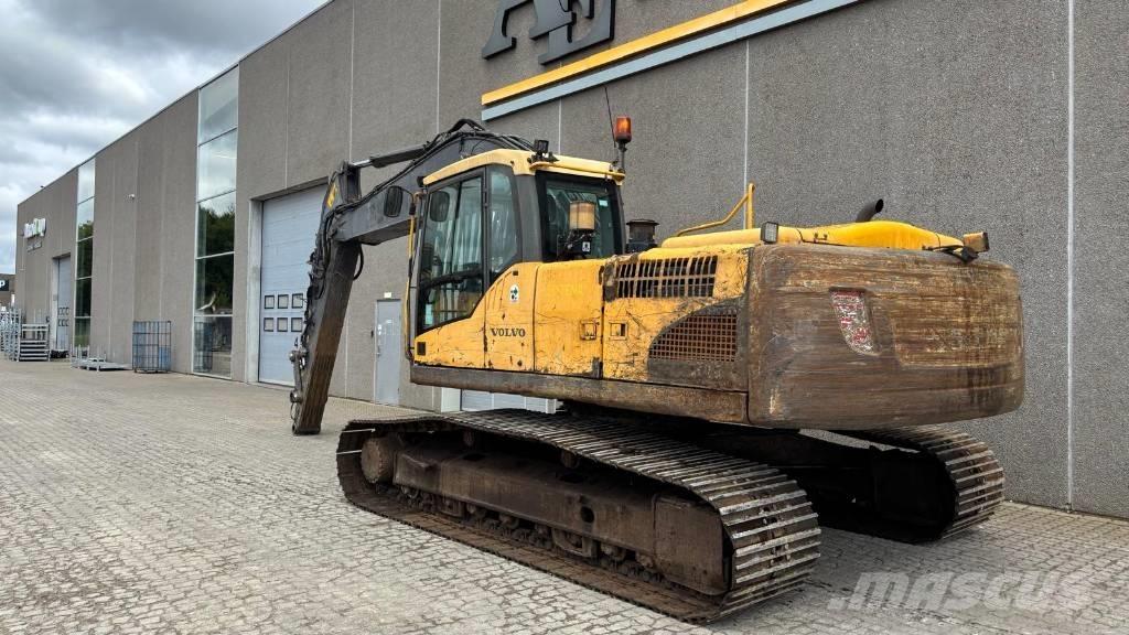 Volvo EC 240 C L Paletli ekskavatörler