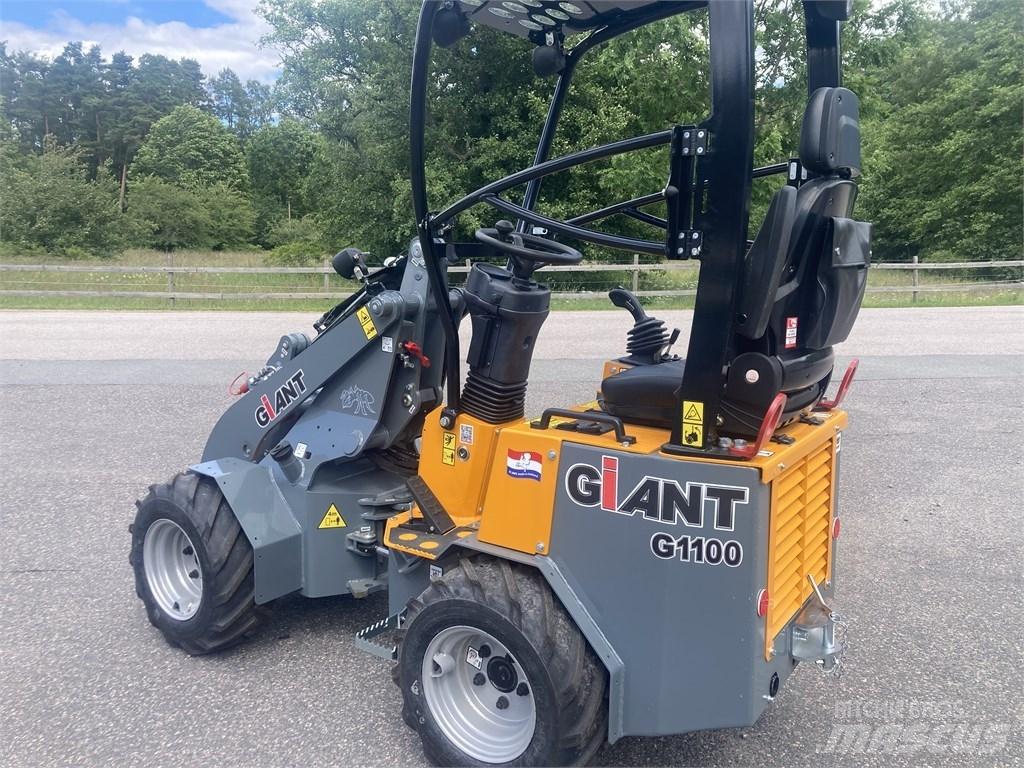GiANT G1100 Çok amaçlı yükleyiciler
