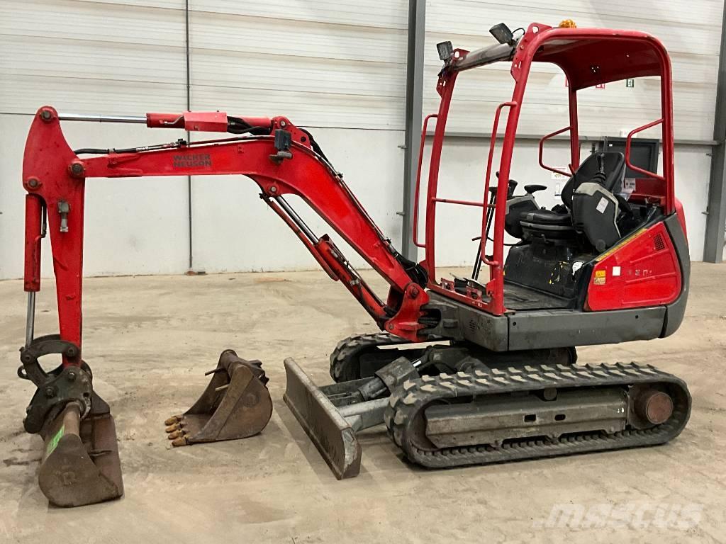 Neuson ET 24 Mini ekskavatörler, 7 tona dek