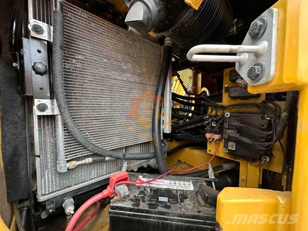 CAT 310 Paletli ekskavatörler