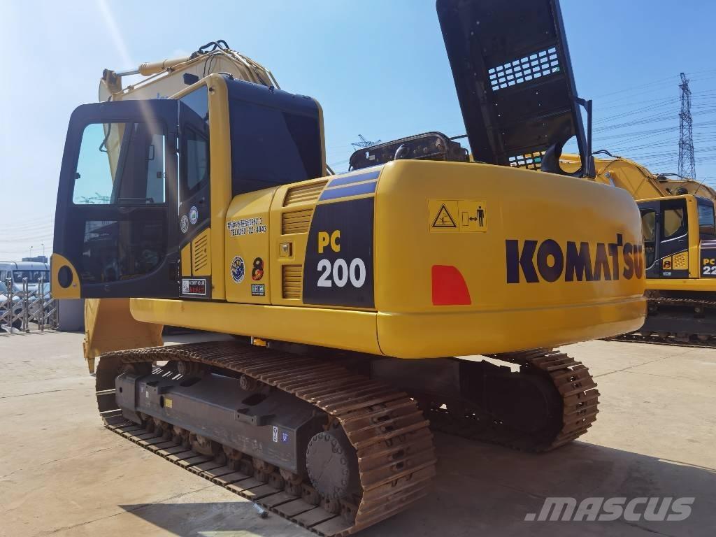 Komatsu PC 200-8 Paletli ekskavatörler