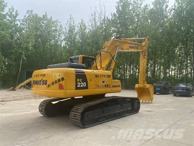 Komatsu PC 220-8 Paletli ekskavatörler