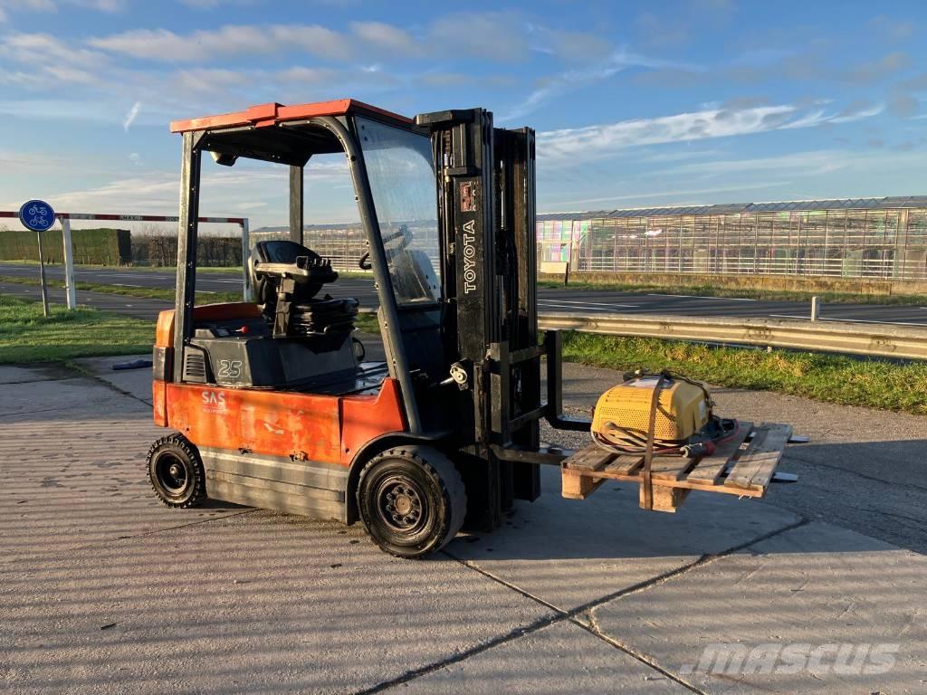 Toyota 7BMF25 Elektrikli forkliftler