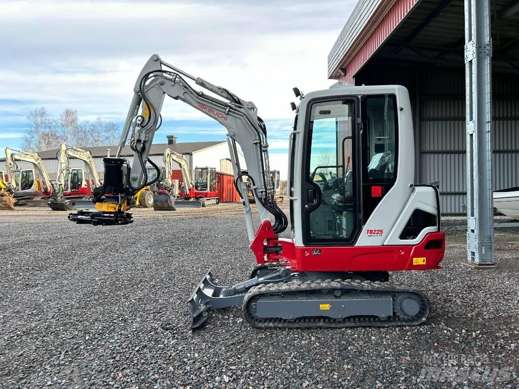 Takeuchi TB225 Mini ekskavatörler, 7 tona dek