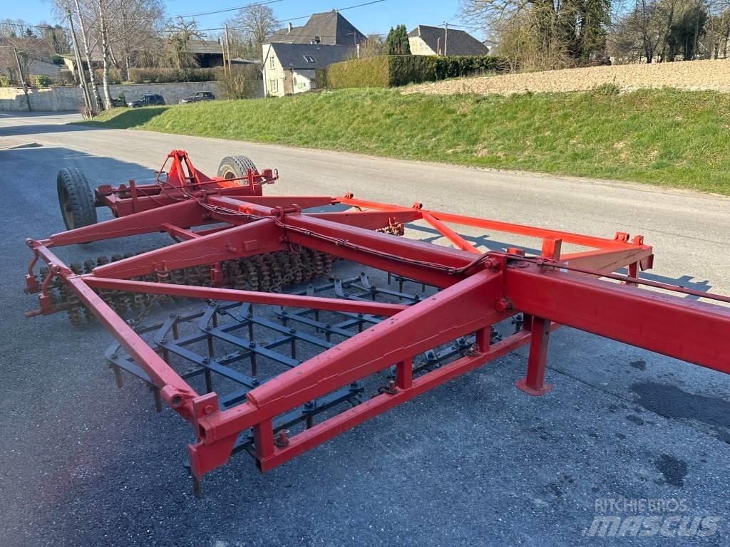 Delaplace 3M Diger toprak isleme makina ve aksesuarlari