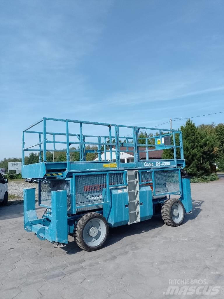 Genie 4390 Makasli platformlar
