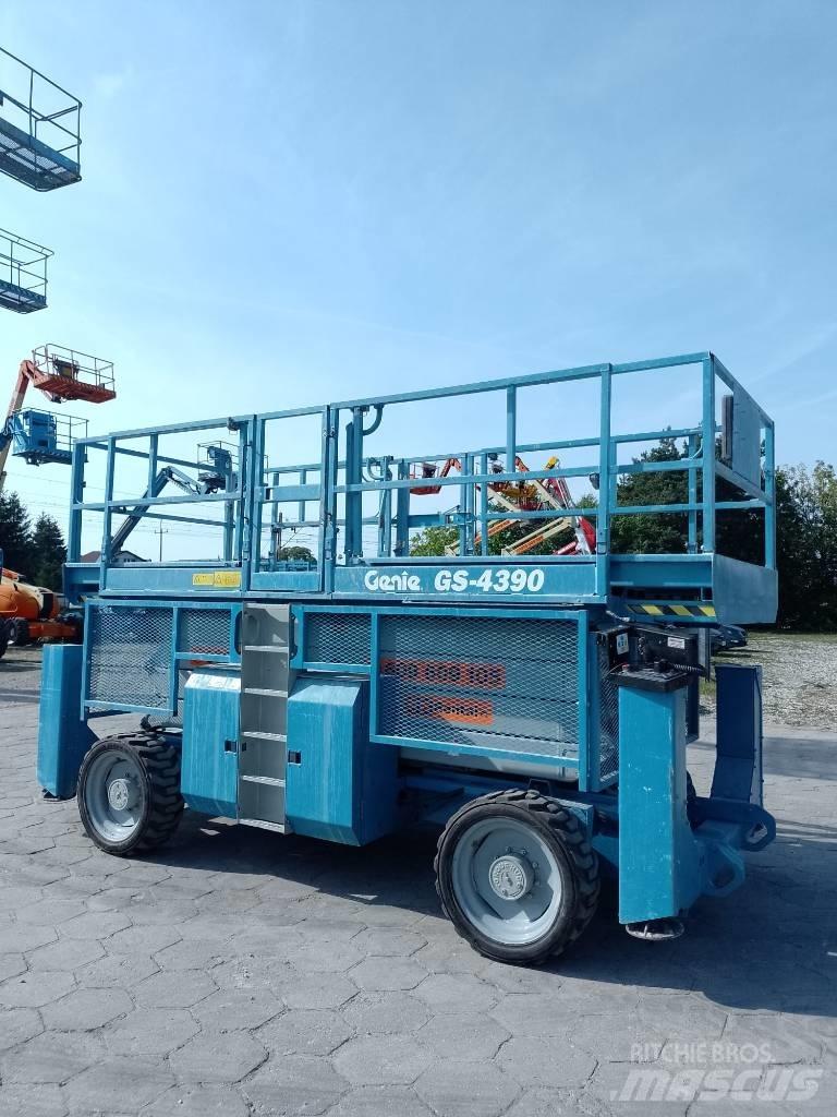 Genie 4390 Makasli platformlar