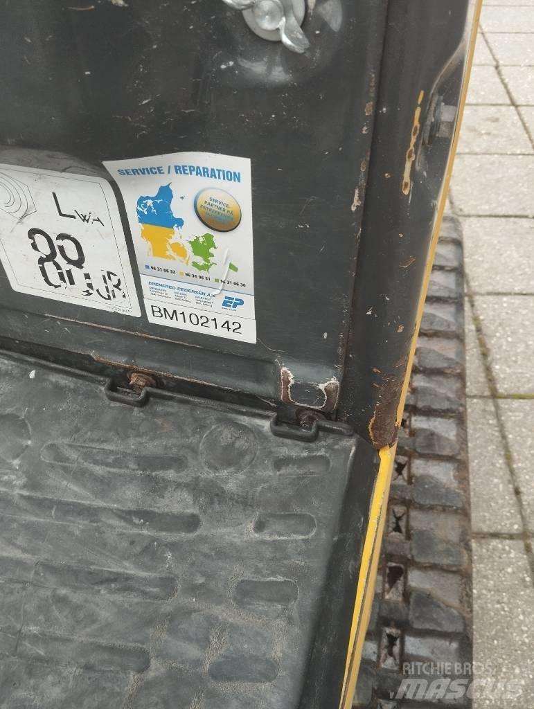 New Holland E 9 SR Mini ekskavatörler, 7 tona dek