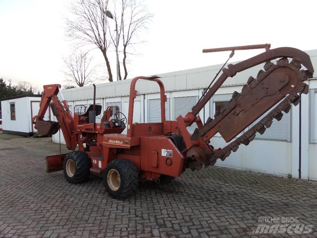Ditch Witch 4010 DD Kanal kazma makinasi