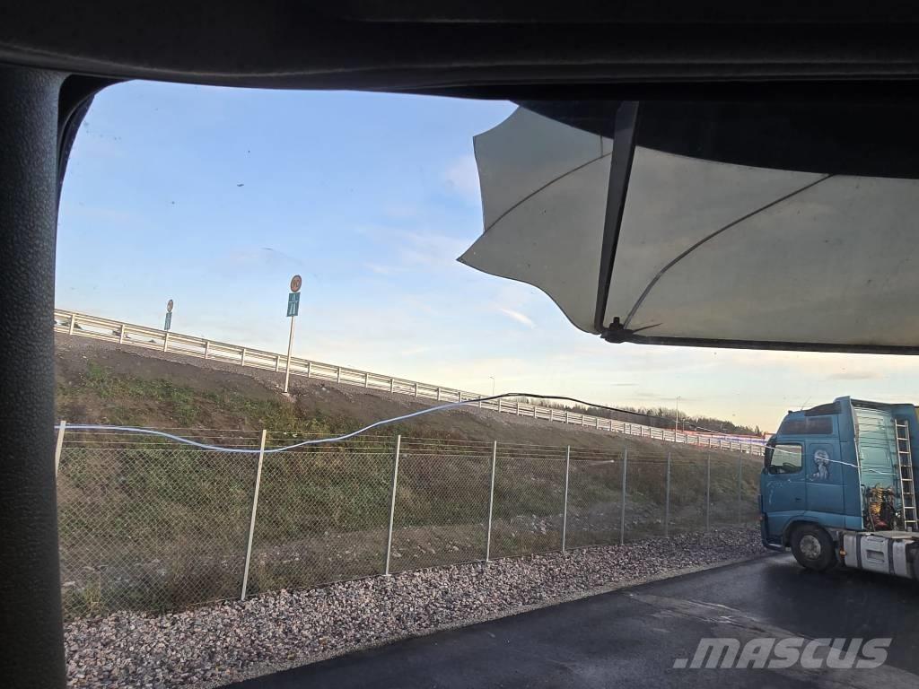 Volvo FM 330 Kapali kasa kamyonlar