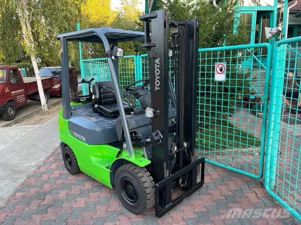 Toyota 7FGF18 V-1769 LPG'li forkliftler